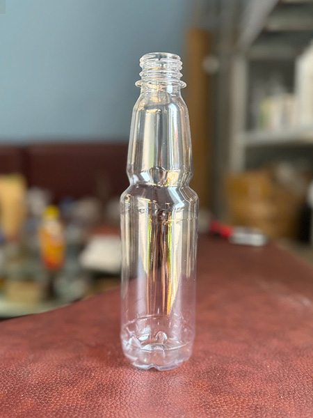 Chai PET nhựa cho đồ uống mẫu 11