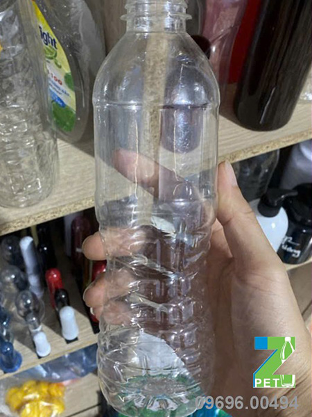 Chai PET nhựa cho đồ uống mẫu 3
