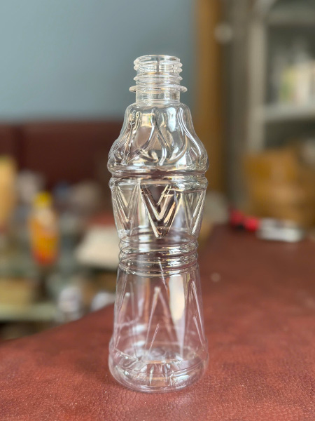 Chai PET nhựa cho đồ uống mẫu 8