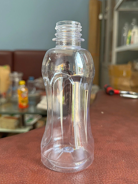 Chai PET nhựa cho đồ uống mẫu 9